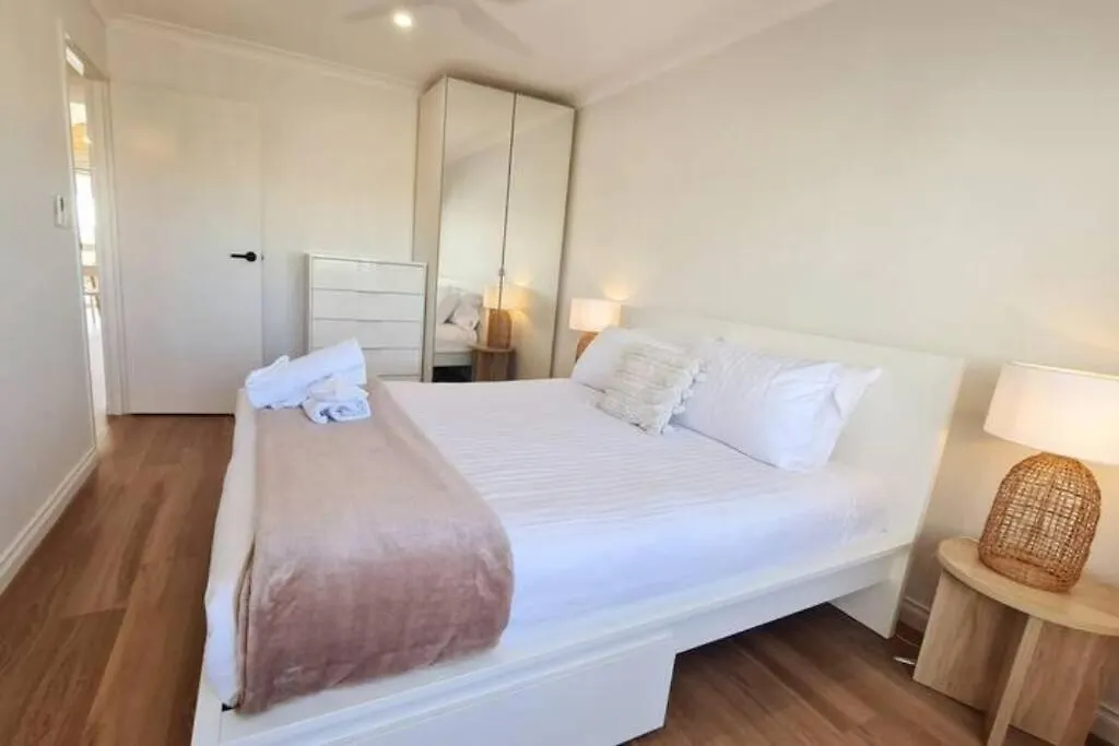 Oceanic Escape 50M To Beach Perth Apartman