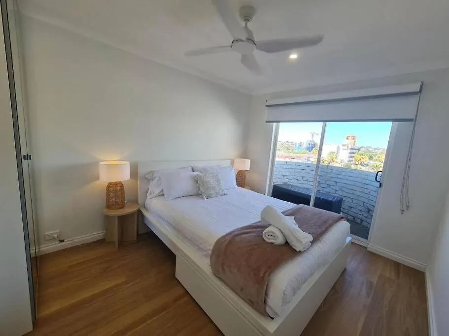Oceanic Escape 50M To Beach Perth